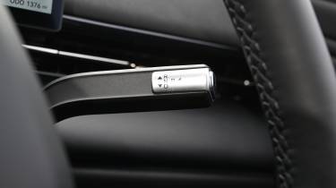 Omoda 7 SHS-P Noble Tech - gear selector