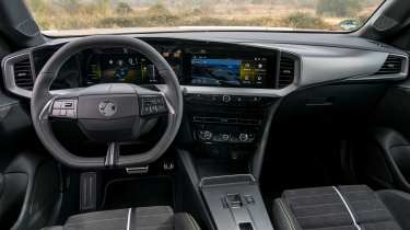 Vauxhall Mokka GSE 2025 - dash