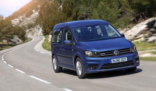 Volkswagen Caddy Life - front action