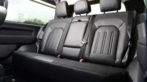 Land Rover Defender 90 D250 - rear seats