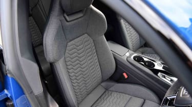 Audi e-tron GT quattro – front seat