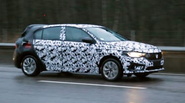 New Fiat Tipo family hatch spied 4