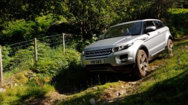 Range Rover Evoque off-road front three-quarters