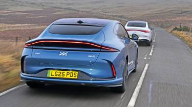 Winter range test - Mercedes and MG rear 3/4