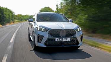 BMW X2 - front tracking