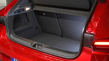 Renault Clio Hybrid E-Tech - boot