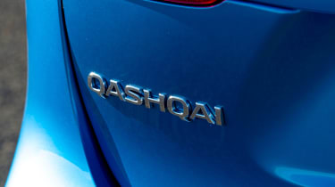 Nissan Qashqai - badge