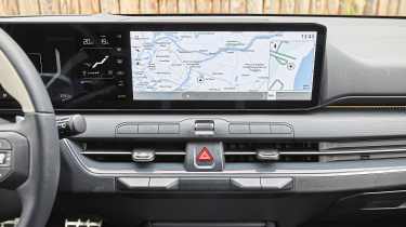 Kia K4 Sportswagon - infotainment screen
