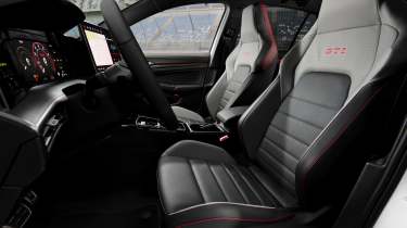 Volkswagen Golf GTI Clubsport - front seats