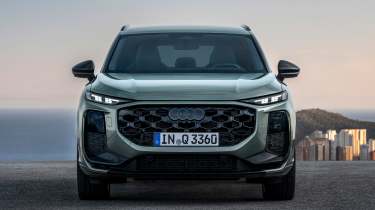Audi Q3 - full front static