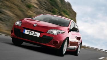 Renault Megane front tracking