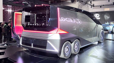 Lexus LS six-wheeled van - rear 3/4