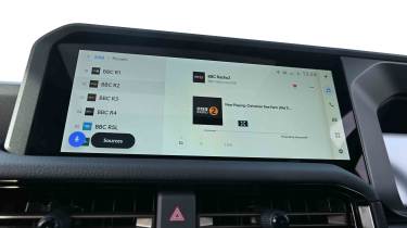 Toyota Land Cruiser - DAB radio screen