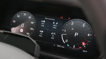 Land Rover Defender 110 Trophy Edition - driver's display