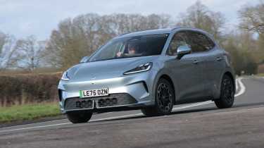 MG4 Urban - front action