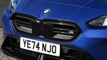 BMW M135 xDrive - grille