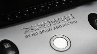 MG X Power SV-R - plaque