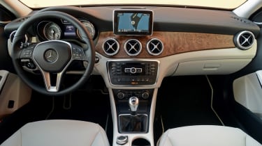 Mercedes GLA diesel 2014 interior