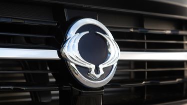 SsangYong badge