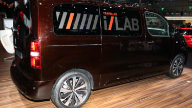 Peugeot Traveller i-Lab Concept - Geneva Stand Side Profile