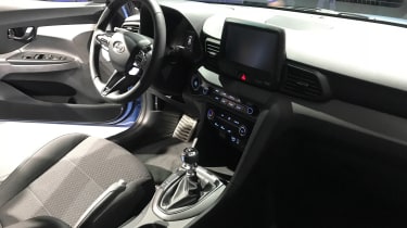 New Hyundai Veloster - Detroit dash