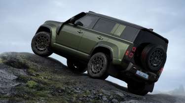 Land Rover Defender Octa MY27 - rear