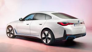 BMW i4 - rear