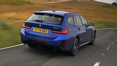 BMW 3 Series Touring - rear tracking