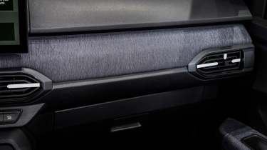 Dacia Sandero facelift - trim
