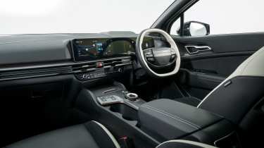 Kia Sportage - cabin