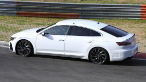 Volkswagen Arteon R - spy