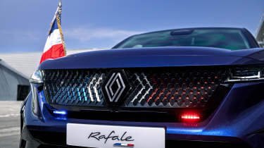Presidential Renault Rafale - front grille