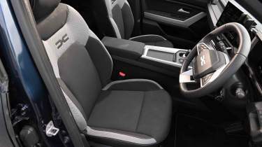Dacia Bigster - front seats