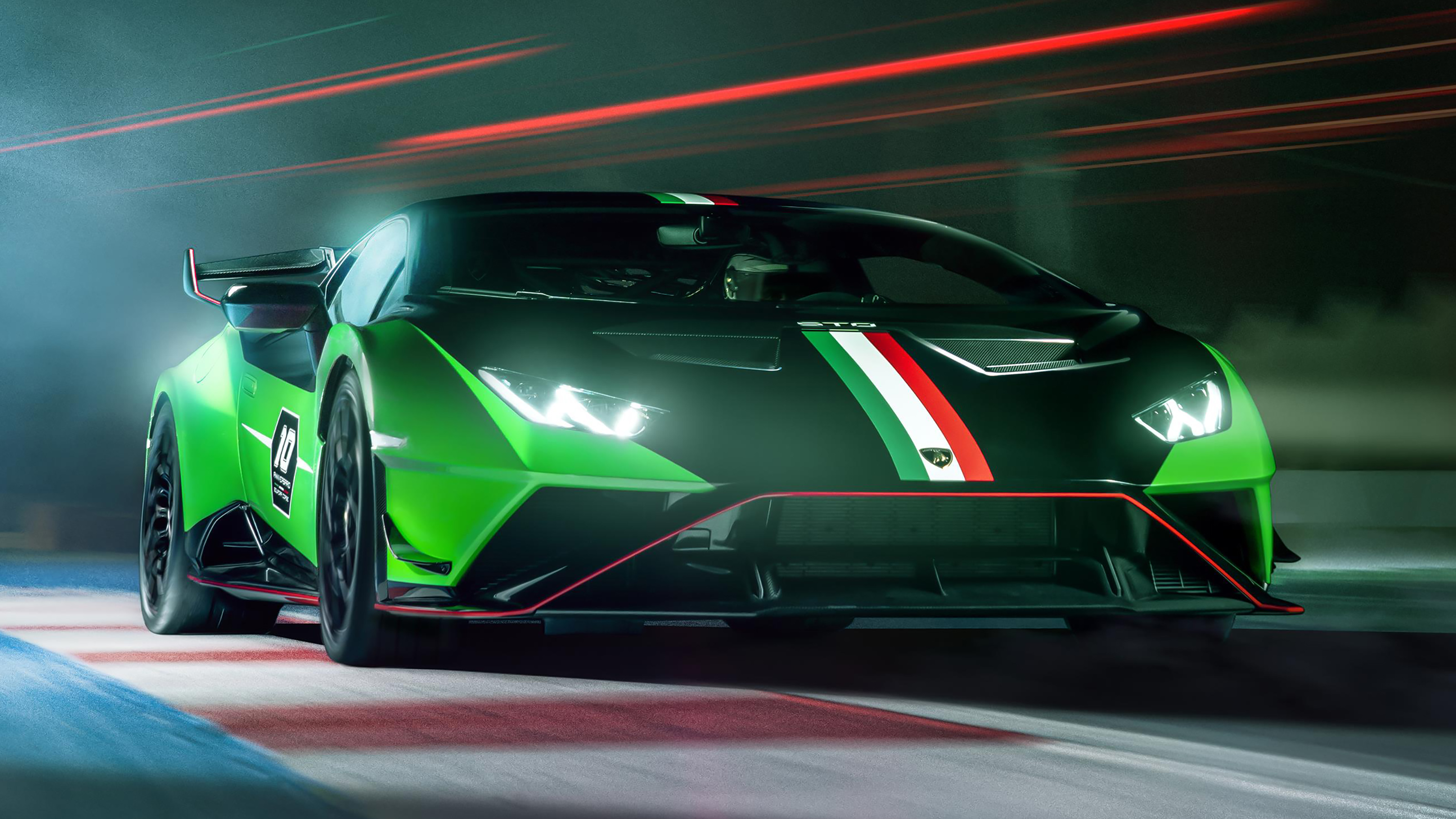 Lamborghini Reviews and News