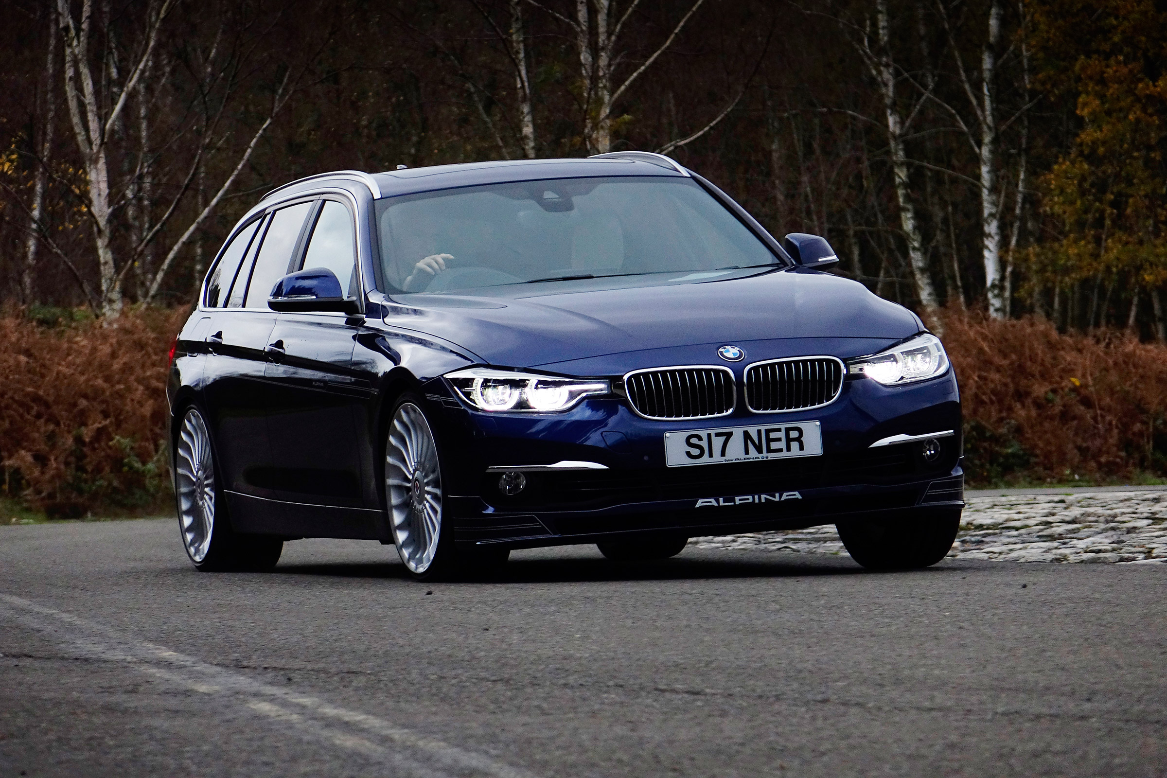 Alpina D3 Touring review | Auto Express