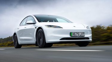 Tesla Model 3 RWD - front tracking