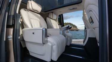 Mercedes VLE - seats
