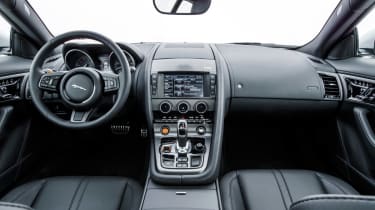Jagaur F-Type Coupe 2014 interior