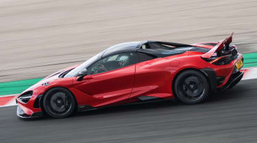 McLaren 765LT Spider - side action