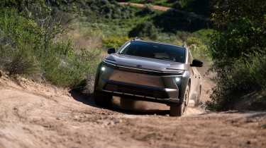 Toyota bZ4X Touring - off-road