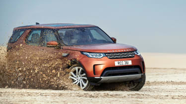Land Rover Discovery 2017 - official off road 3