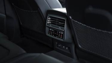 Audi Q8 - rear passenger climate control screen