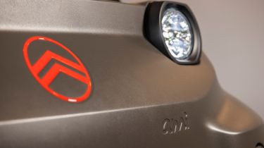 Citroen Ami facelift - front badge