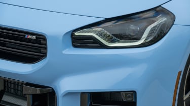 BMW M2 - front lights