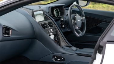 Aston Martin DB11 - interior