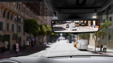 new 2019 range rover evoque clearsight rearview mirror