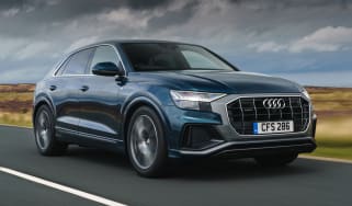 Audi Q8 - front