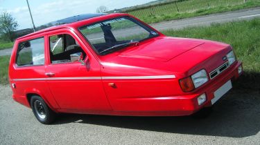 Top 10 worst cars - Reliant Robin red front