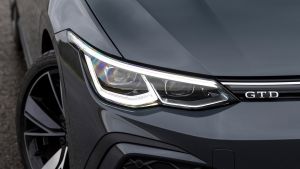 VW Golf GTD - headlight