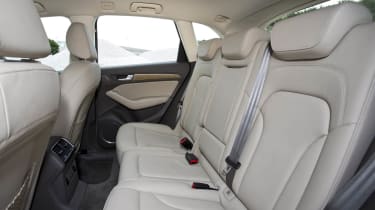Audi Q5 2.0 TDI back seats